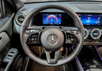Подержанный автомобиль Mercedes-Benz GLB 2020 года (21 фото)