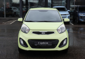 Подержанный автомобиль Kia Picanto 2011 года (2 фото)
