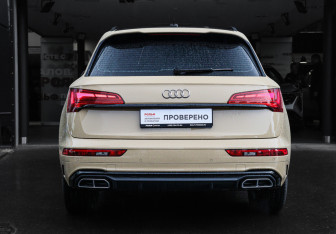 Подержанный автомобиль Audi Q5 2025 года (5 фото)