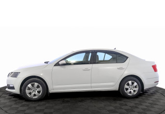 Подержанный автомобиль Skoda Octavia Liftback 2020 года (8 фото)