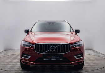 Подержанный автомобиль Volvo XC60 2018 года (8 фото)