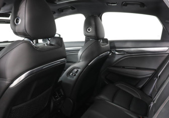 Подержанный автомобиль Geely Tugella 2023 года (12 фото)