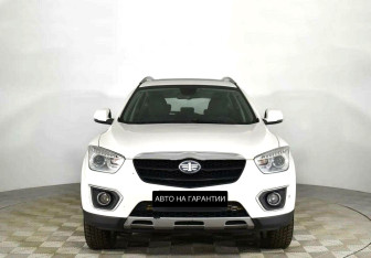 Подержанный автомобиль FAW Besturn X80 2017 года (2 фото)