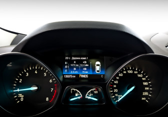 Подержанный автомобиль Ford Kuga 2019 года (13 фото)