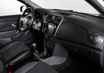 Подержанный автомобиль Renault Logan Sedan 2022 года (11 фото)