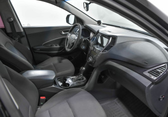 Подержанный автомобиль Hyundai Santa Fe 2014 года (5 фото)