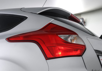 Подержанный автомобиль Ford Focus Hatchback 2013 года (20 фото)