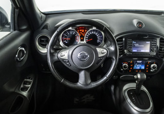 Подержанный автомобиль Nissan Juke 2012 года (12 фото)