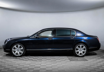 Подержанный автомобиль Bentley Continental Flying Spur 2005 года (8 фото)