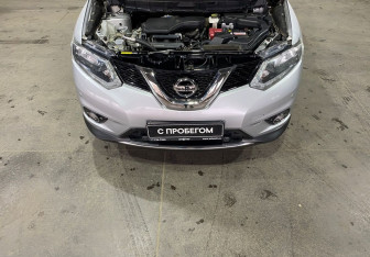 Подержанный автомобиль Nissan X-Trail 2018 года (17 фото)