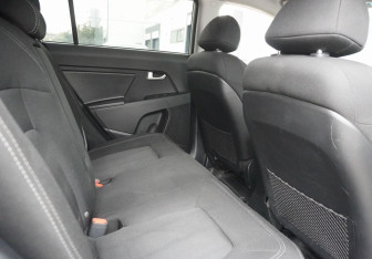 Подержанный автомобиль Kia Sportage 2015 года (10 фото)