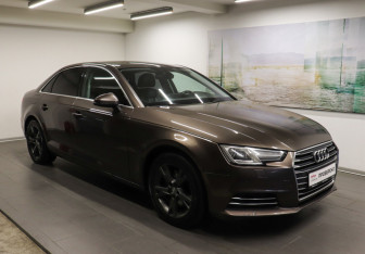 Подержанный автомобиль Audi A4 Sedan 2016 года (3 фото)
