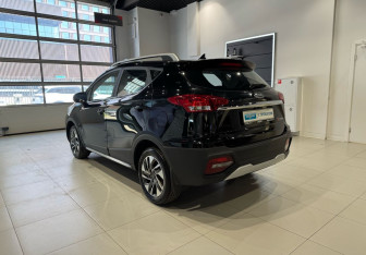 Подержанный автомобиль JAC JS3 2023 года (6 фото)