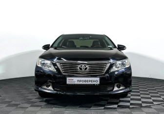 Подержанный автомобиль Toyota Camry Sedan 2012 года (2 фото)
