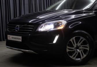 Подержанный автомобиль Volvo XC60 2014 года (23 фото)