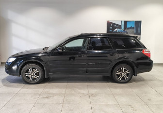 Подержанный автомобиль Subaru Outback Wagon 2007 года (8 фото)