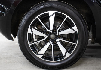 Подержанный автомобиль Alfa Romeo Giulietta Hatchback 2014 года (20 фото)