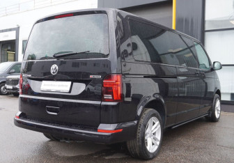 Подержанный автомобиль Volkswagen Multivan 2021 года (5 фото)