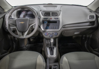 Подержанный автомобиль Chevrolet Cobalt Sedan 2014 года (13 фото)