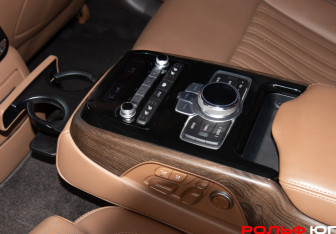 Подержанный автомобиль Genesis G90 2020 года (10 фото)