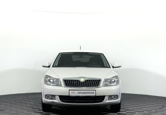 Подержанный автомобиль Skoda Octavia Liftback 2011 года (2 фото)