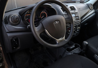Подержанный автомобиль LADA (ВАЗ) Granta Sedan 2019 года (15 фото)