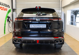 Подержанный автомобиль Changan UNI-K 2023 года (22 фото)