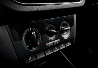 Подержанный автомобиль Skoda Rapid Liftback 2021 года (25 фото)