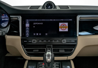 Подержанный автомобиль Porsche Macan 2021 года (17 фото)