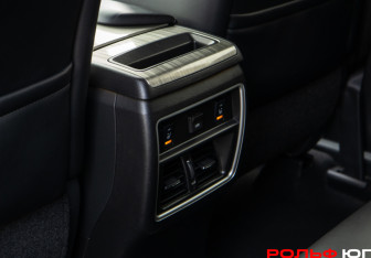 Подержанный автомобиль Nissan Murano Suv 2019 года (13 фото)