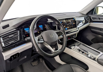 Подержанный автомобиль Volkswagen Teramont 2023 года (16 фото)