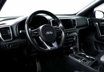 Подержанный автомобиль Kia Sportage 2021 года (11 фото)