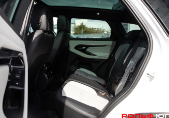 Подержанный автомобиль Land Rover Range Rover Evoque 2020 года (16 фото)