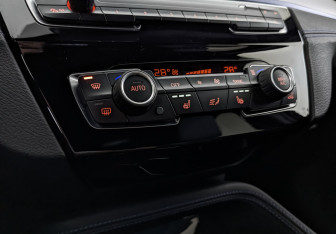 Подержанный автомобиль BMW X1 2021 года (21 фото)