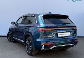 Подержанный автомобиль Geely Monjaro 2023 года (7 фото)