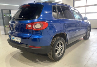 Подержанный автомобиль Volkswagen Tiguan 2010 года (4 фото)