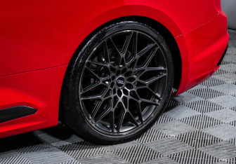 Подержанный автомобиль Audi RS 5 Coupe 2019 года (15 фото)