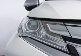 Подержанный автомобиль Mitsubishi Pajero Sport 2019 года (19 фото)