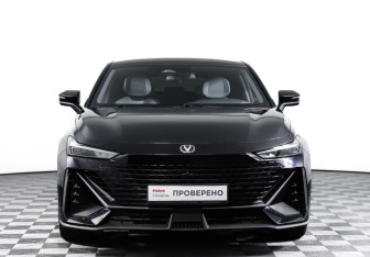 Подержанный автомобиль Changan UNI-V 2023 года (2 фото)