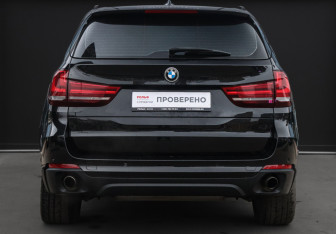 Подержанный автомобиль BMW X5 2016 года (6 фото)
