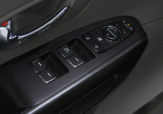 Подержанный автомобиль Kia Carnival 2019 года (19 фото)