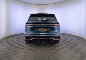 Подержанный автомобиль Geely Monjaro 2024 года (6 фото)