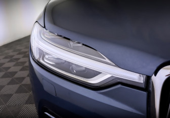 Подержанный автомобиль Volvo XC60 2019 года (17 фото)