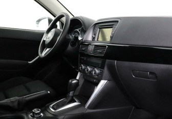 Подержанный автомобиль Mazda CX-5 2015 года (6 фото)