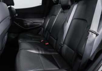 Подержанный автомобиль Hyundai Santa Fe 2017 года (11 фото)