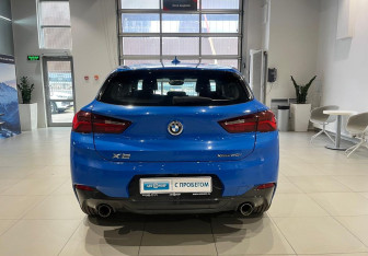 Подержанный автомобиль BMW X2 2021 года (5 фото)