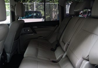 Подержанный автомобиль Mitsubishi Pajero 2019 года (8 фото)