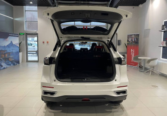 Подержанный автомобиль Changan CS55PLUS 2024 года (7 фото)