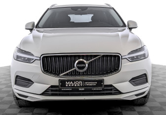 Подержанный автомобиль Volvo XC60 2019 года (2 фото)
