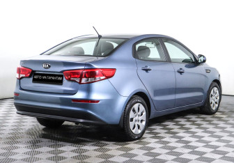 Подержанный автомобиль Kia Rio Sedan 2015 года (3 фото)